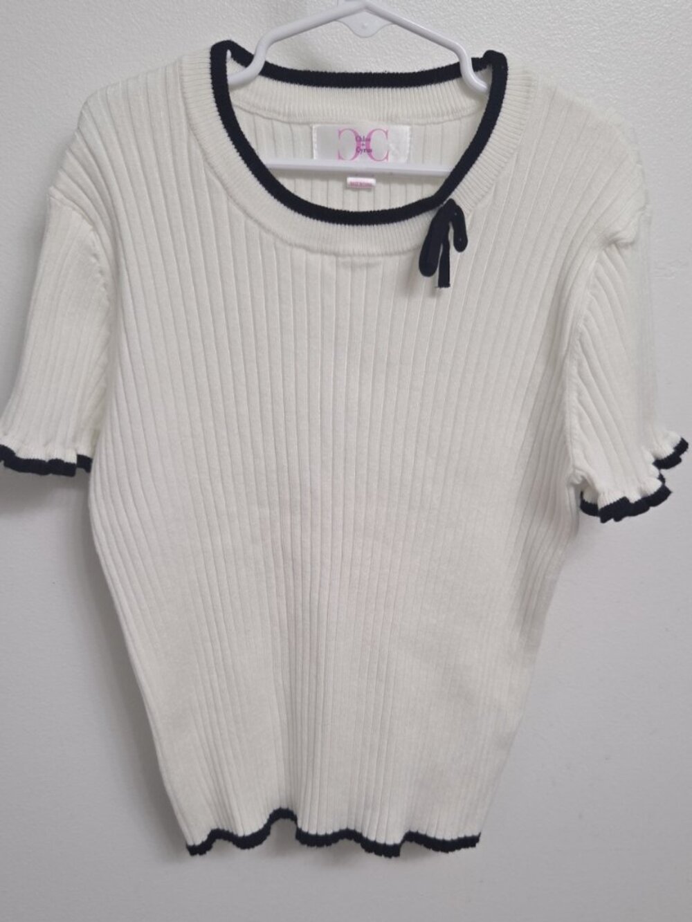 Chloe + Cyrus Coquette Ribbed Top with Bow Detail (Size M 10/12)